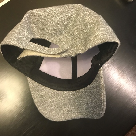 Gap Baseball hat - Picture 2 of 2